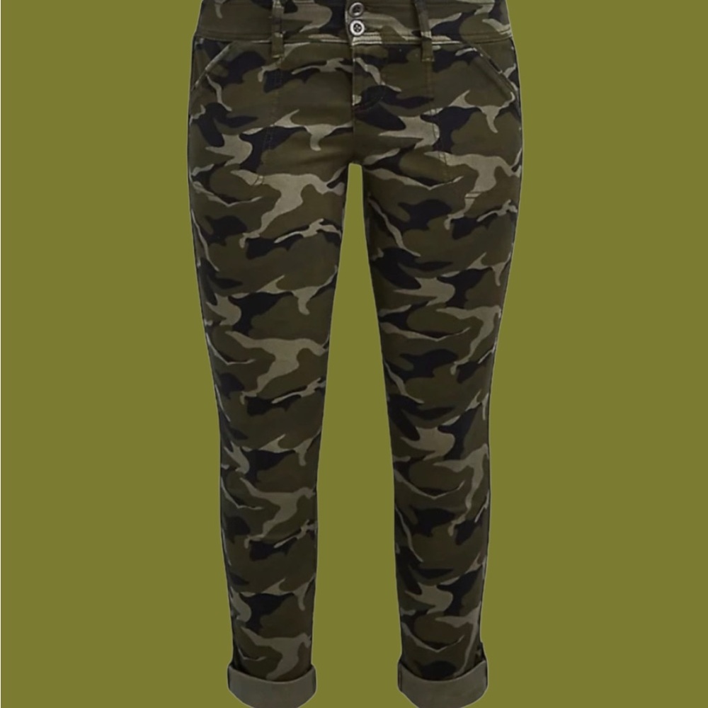 Torrid Stretch Twill Aviator Rolled Cuff Crop Pants, Camo Print +side band SZ 16